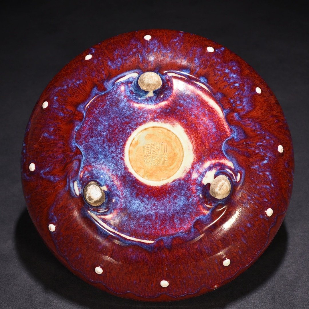 Qing Dynasty Qianlong sacrifice red glaze kiln-glazed fish basket statue