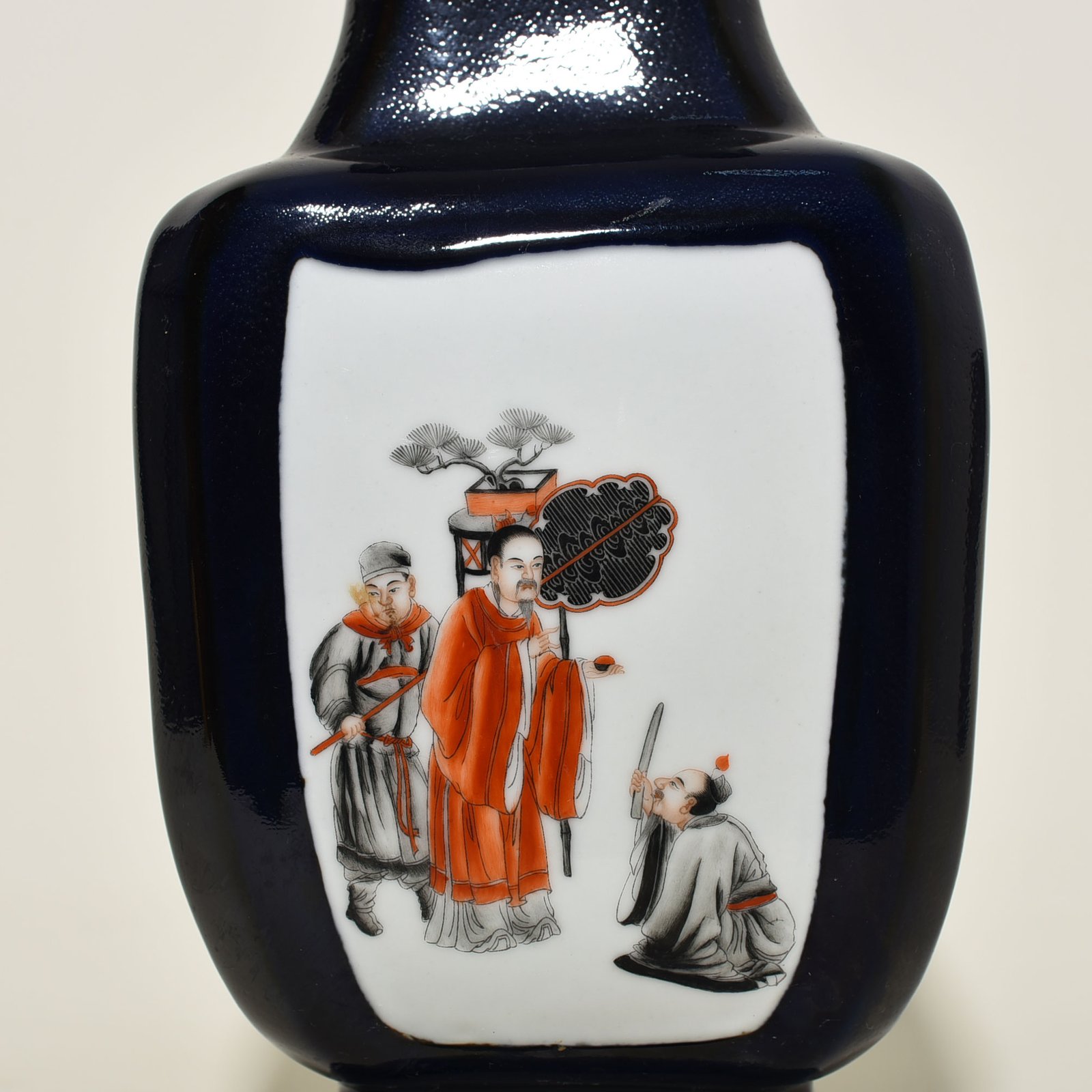 Qing Dynasty Qianlong Festival Blue Glazed Square Vase with Window Character