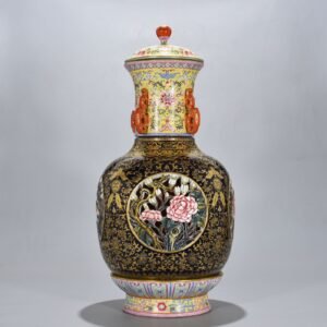 Qing Dynasty Qianlong Festival blue glaze painted gold hollow four seasons flower pattern revolving vase