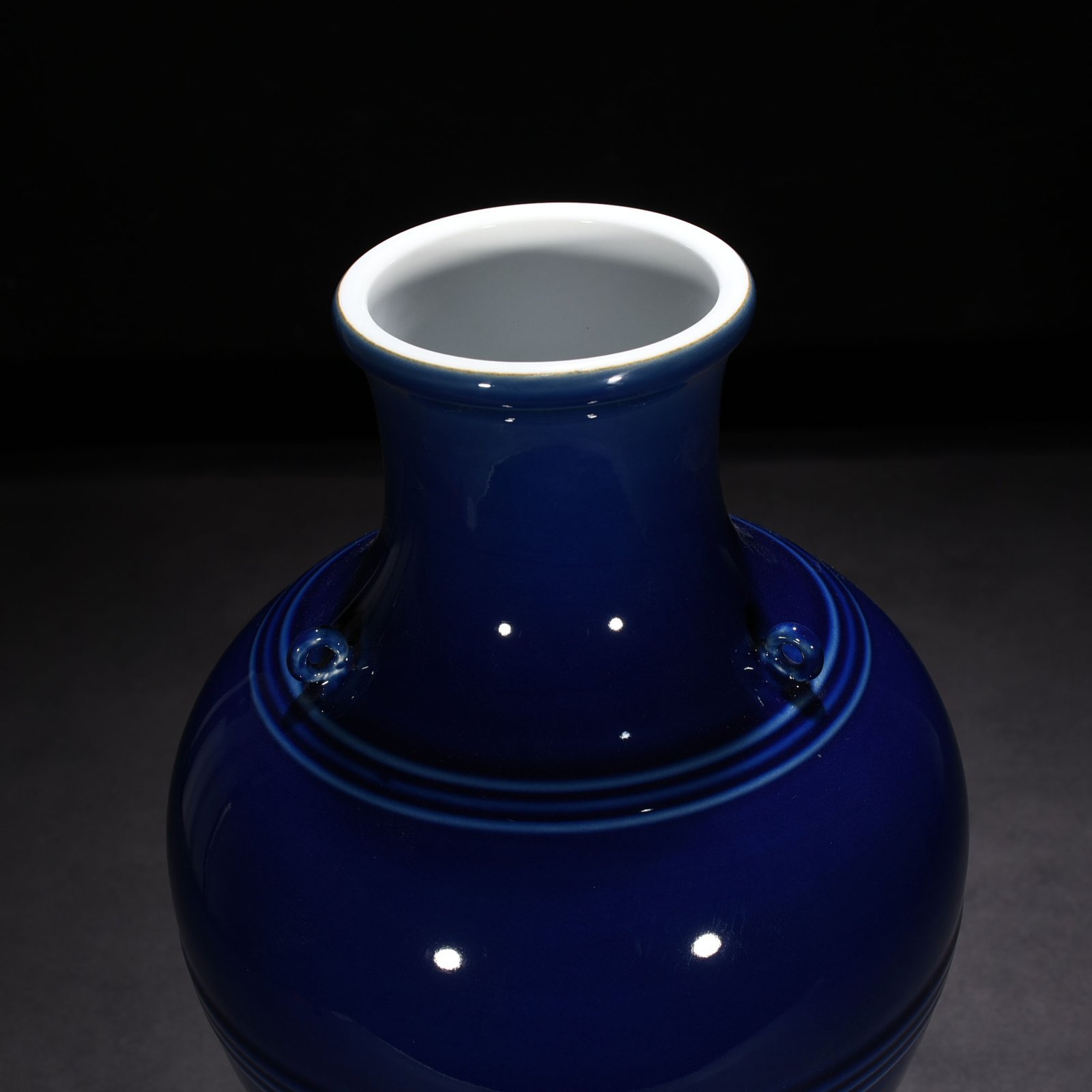 Qing Dynasty Qianlong Festival Blue Glaze Three Series Zun