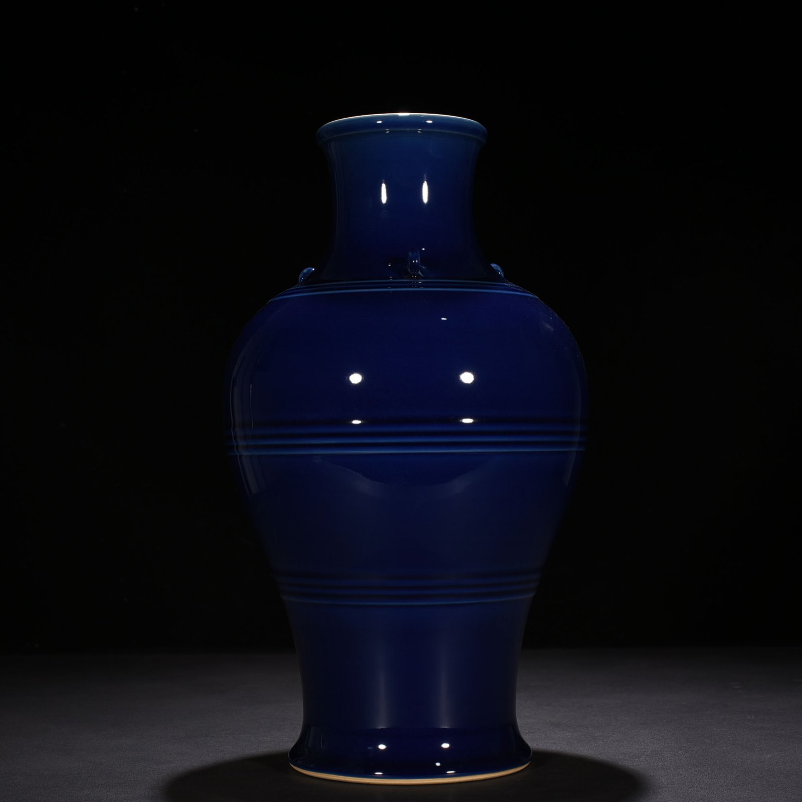 Qing Dynasty Qianlong Festival Blue Glaze Three Series Zun