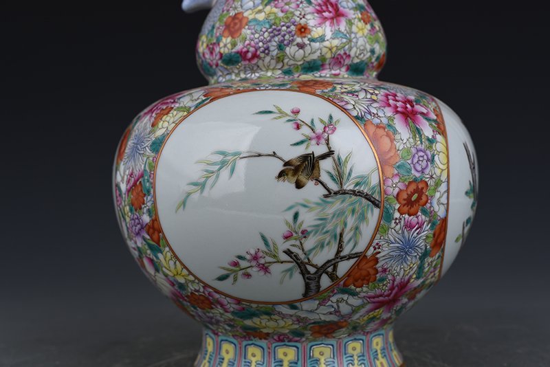 Qing Dynasty Qianlong pastel flower and bird amphora
