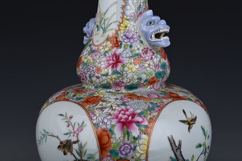 Qing Dynasty Qianlong pastel flower and bird amphora