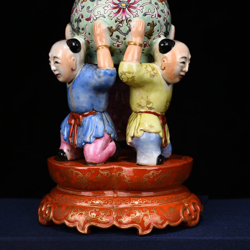 Qing Dynasty Qianlong pastel three sons longevity vase