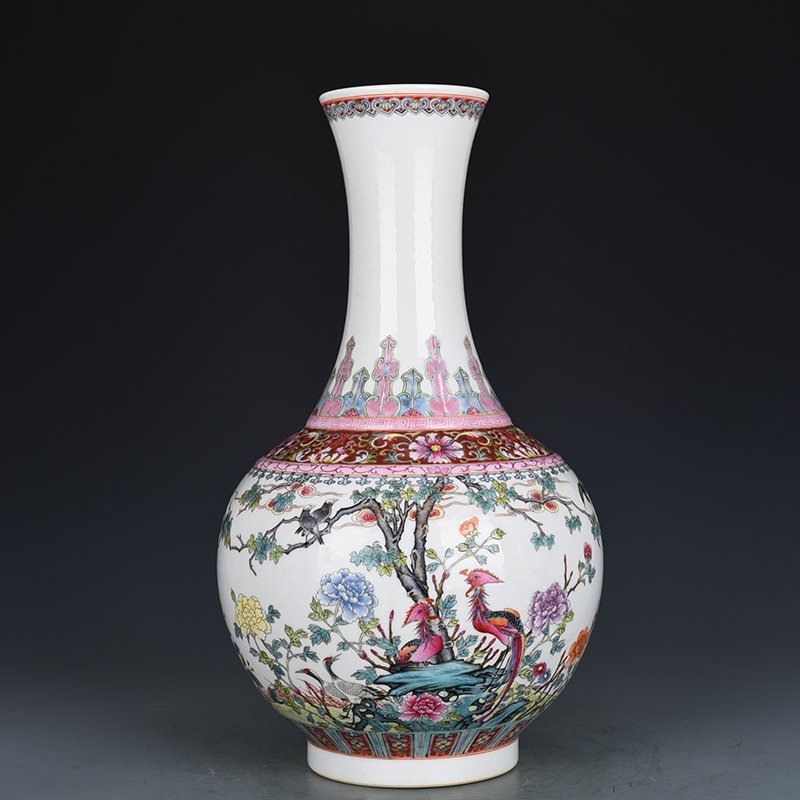 Qing Dynasty Qianlong pastel five-lun picture flower and bird vase