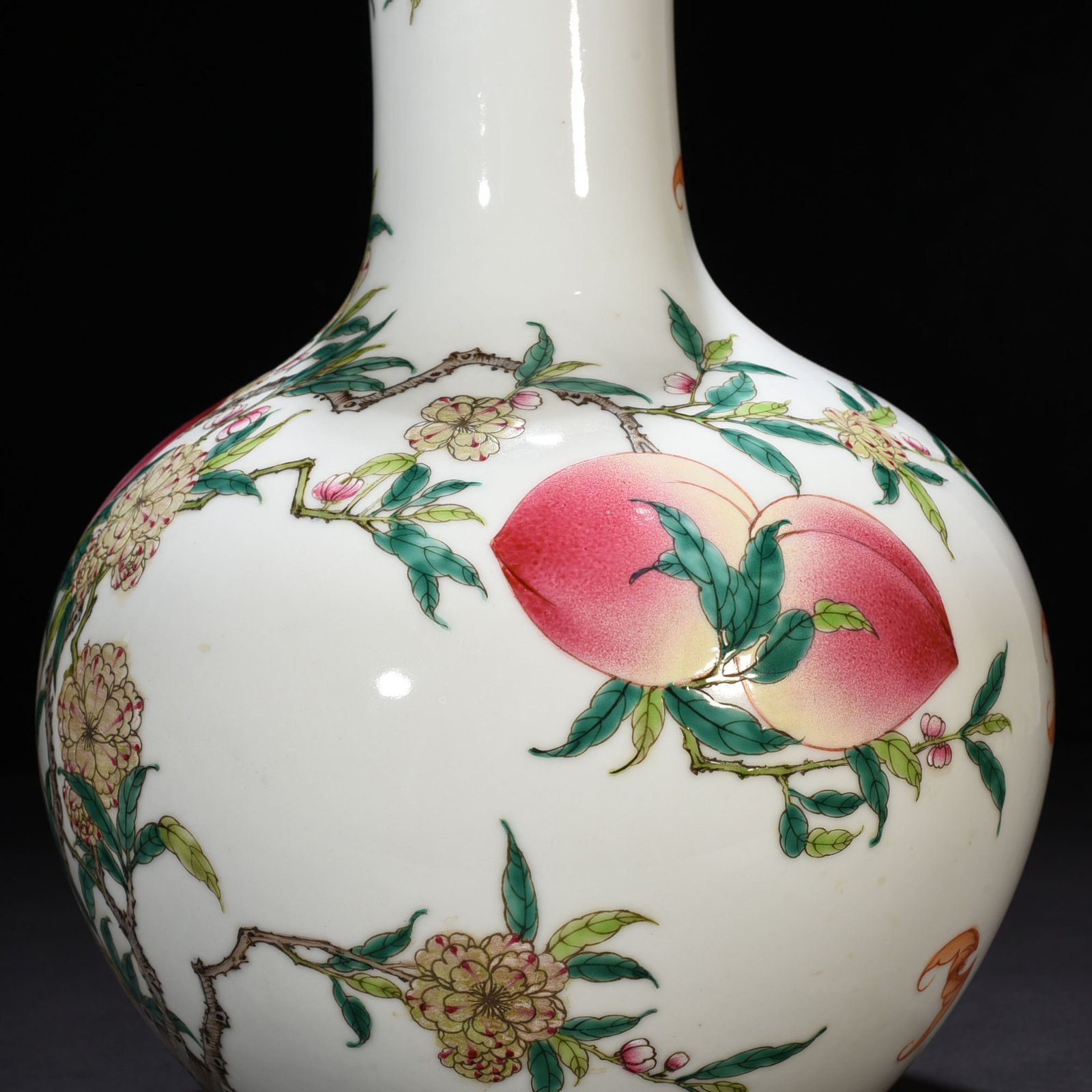 Qing Dynasty Qianlong pastel five blessings and nine peach pattern celestial sphere vase