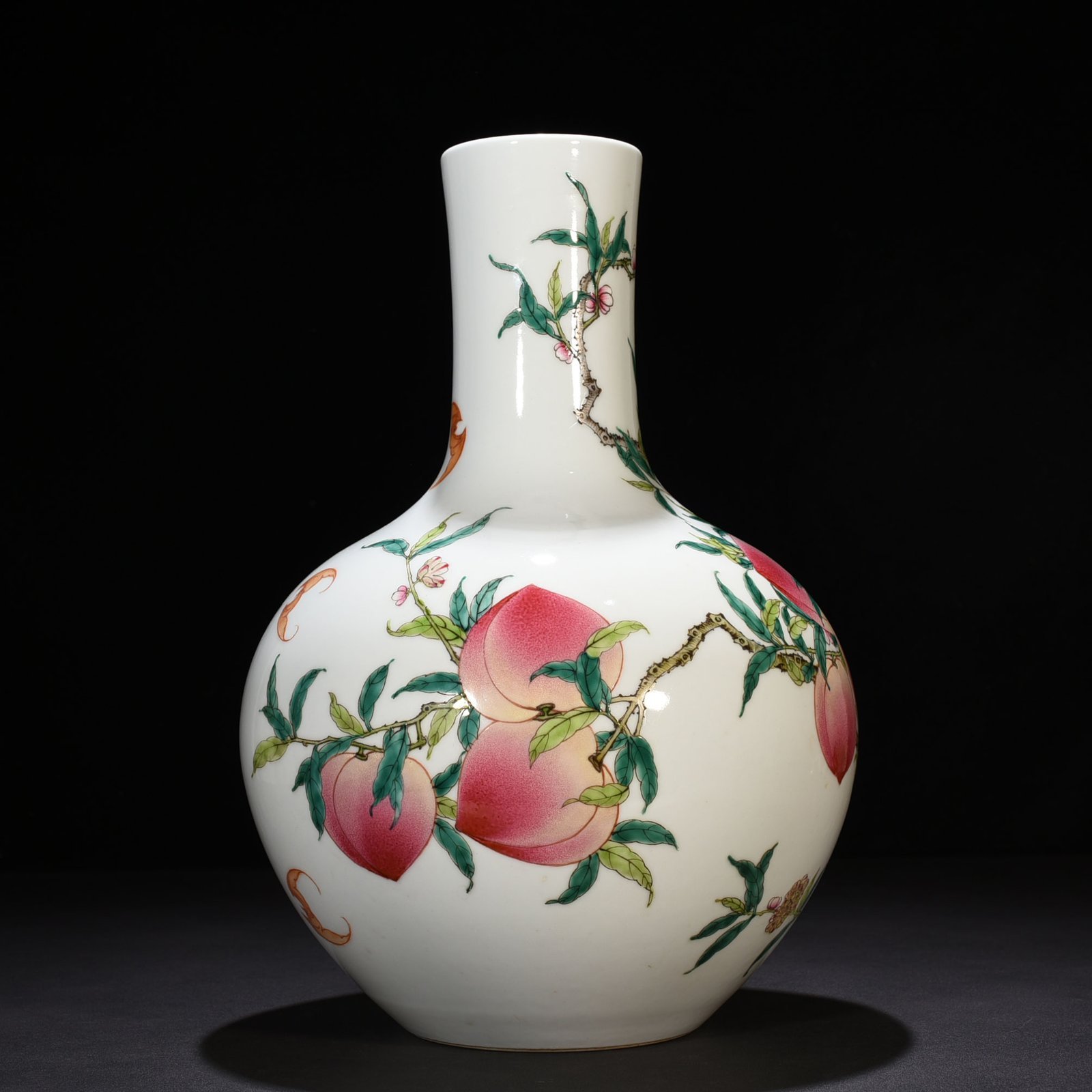 Qing Dynasty Qianlong pastel five blessings and nine peach pattern celestial sphere vase