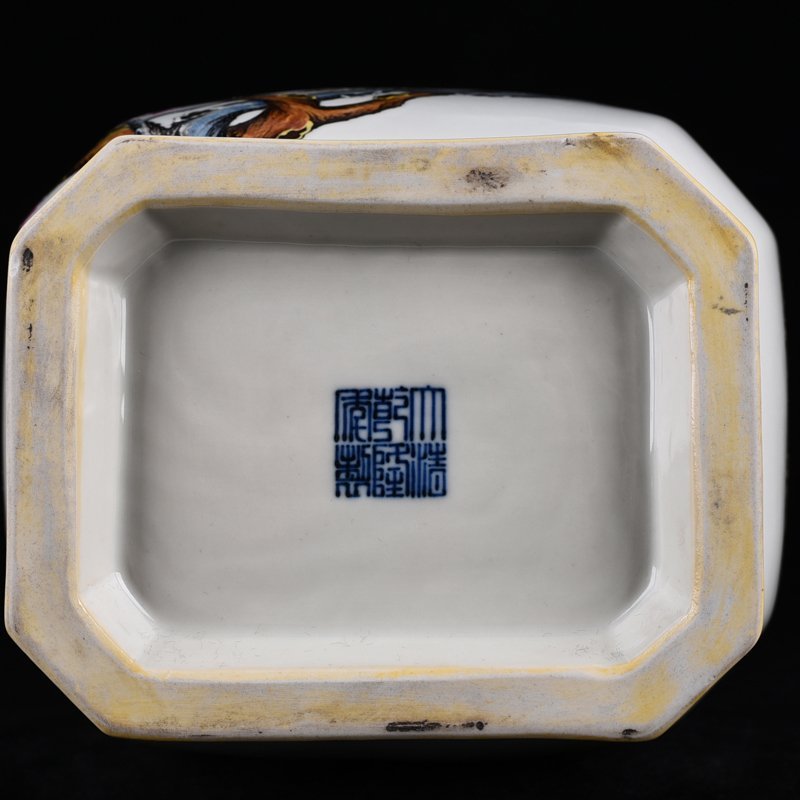 Qing Dynasty Qianlong pastel square vase with twelve good news of spring and brocade belt