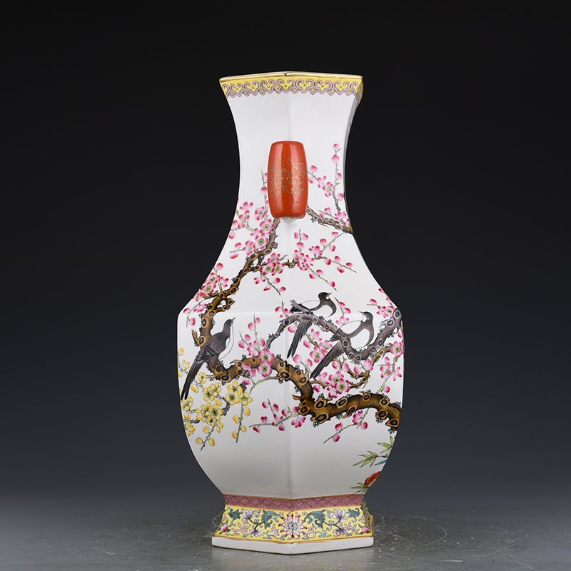 Qing Dynasty Qianlong pastel twelve magpies announcing spring with ears square vase