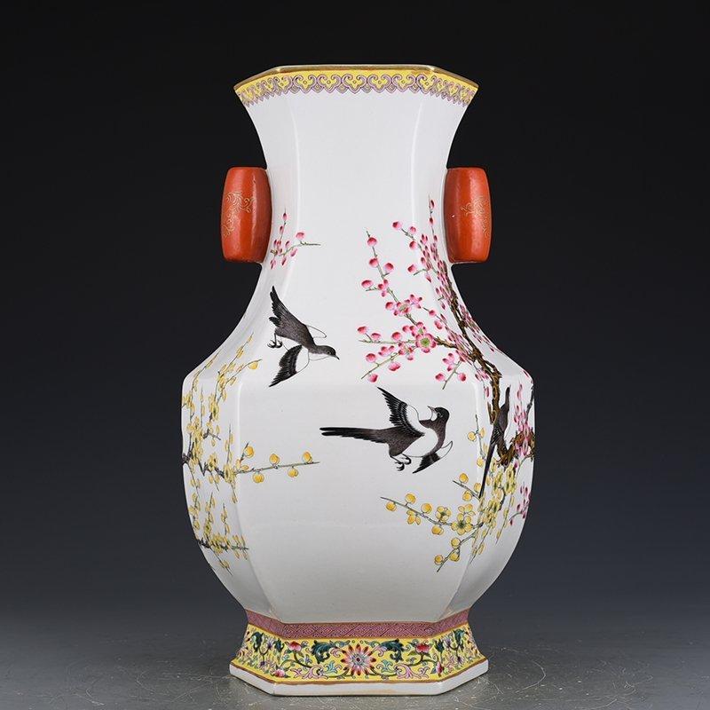 Qing Dynasty Qianlong pastel twelve magpies announcing spring with ears square vase