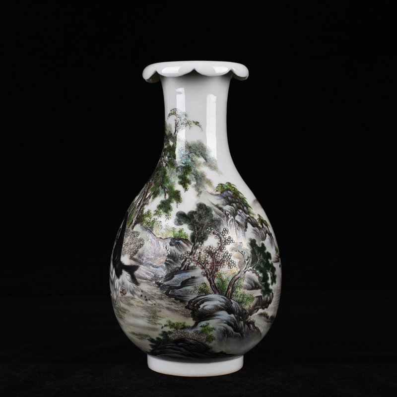 Qing Dynasty Qianlong pastel double dog pattern turned-mouth bottle