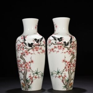 Qing Dynasty Qianlong pastel Xishang eyebrow tattoo vase