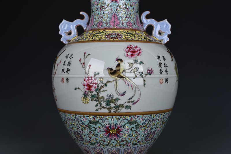 Qing Dynasty Qianlong pastel amphorae with four seasons flower and bird patterns
