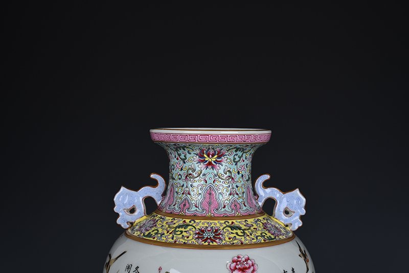 Qing Dynasty Qianlong pastel amphorae with four seasons flower and bird patterns