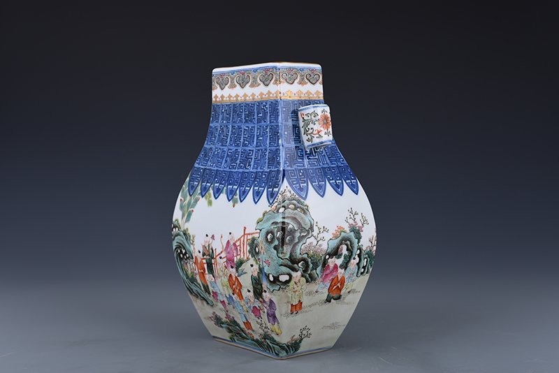 Qing Dynasty Qianlong pastel square pot with baby’s play pattern