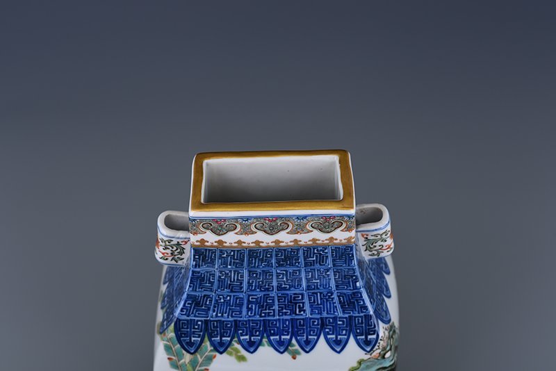 Qing Dynasty Qianlong pastel square pot with baby’s play pattern
