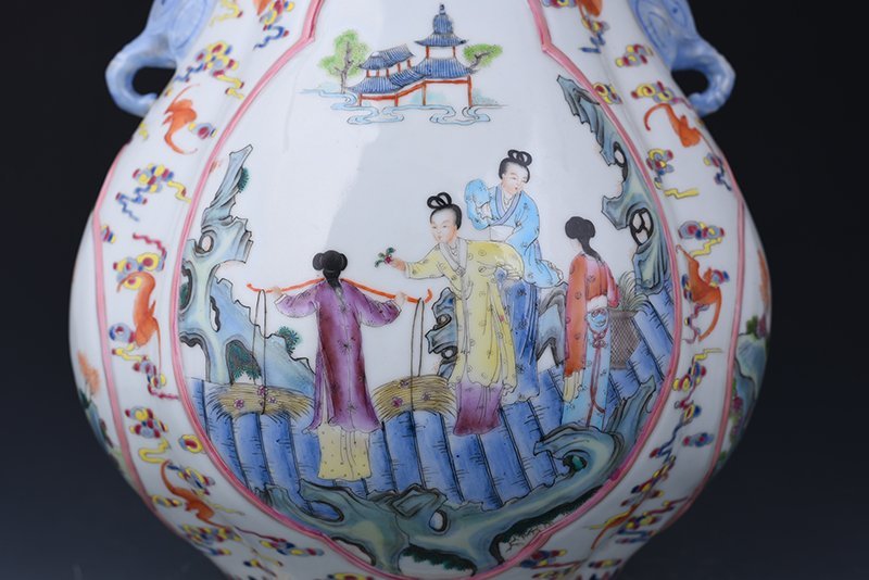 Qing Dynasty Qianlong pastel consecrated lady pattern elephant ear statue