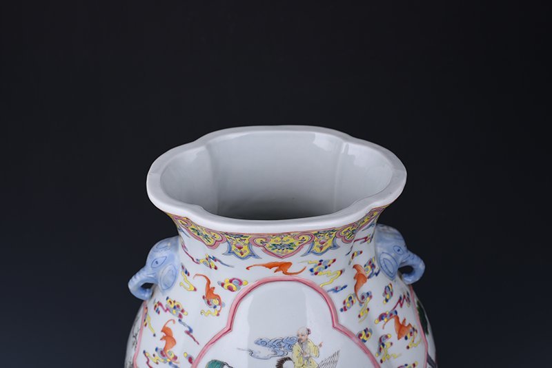 Qing Dynasty Qianlong pastel consecrated lady pattern elephant ear statue