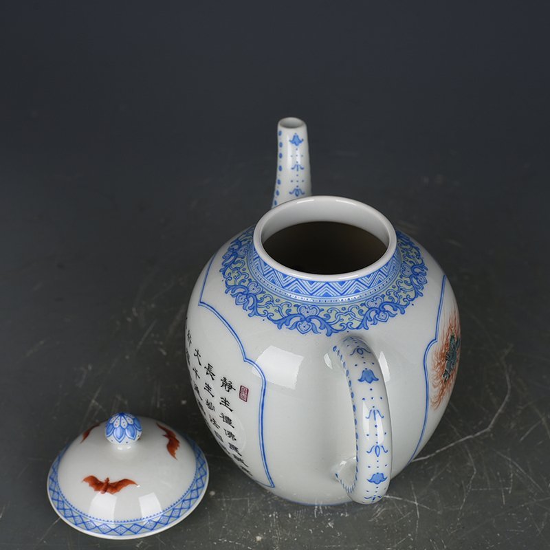 Qing Dynasty Qianlong pastel consecrated dragon-subduing Arhat pattern pot