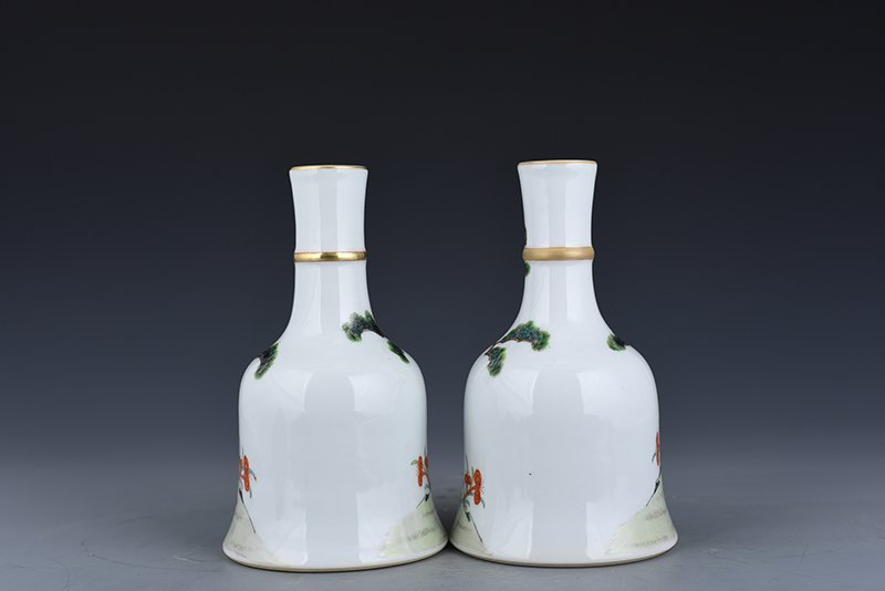 Qing Dynasty Qianlong pastel pine and crane ringing bells for longevity