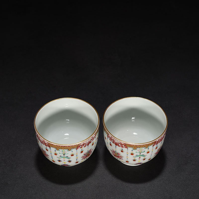 Qing Dynasty Qianlong pastel enamel cup