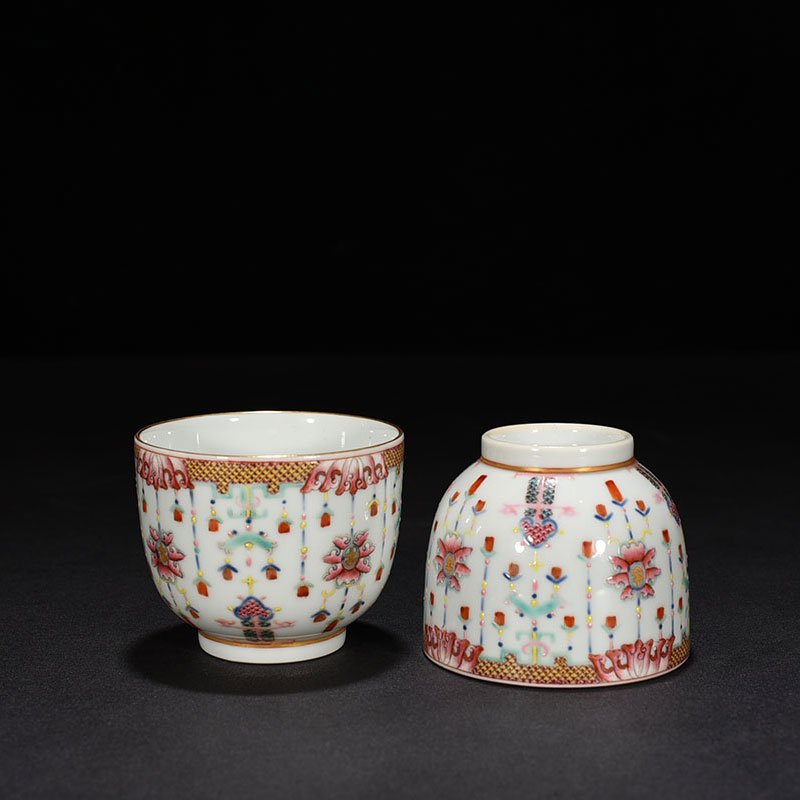 Qing Dynasty Qianlong pastel enamel cup