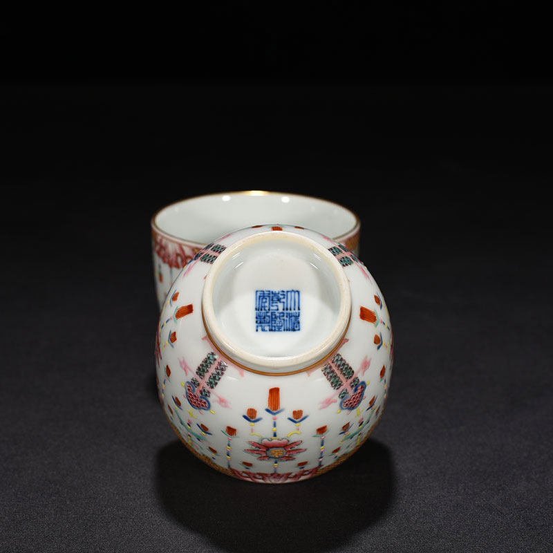 Qing Dynasty Qianlong pastel enamel cup