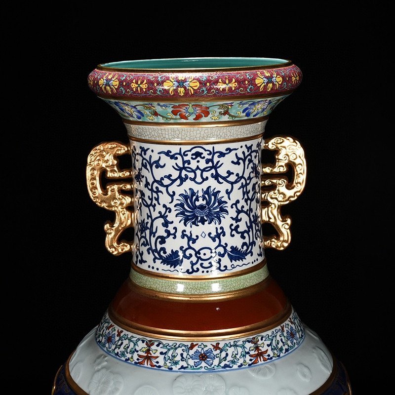 Qing Dynasty Qianlong Pastel Porcelain King and Mother