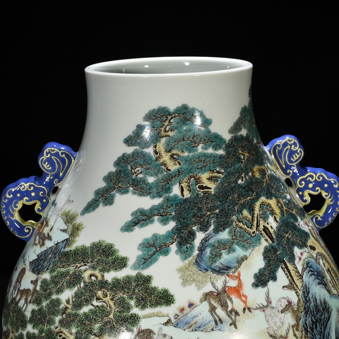 Qing Dynasty Qianlong Pastel Hundred Deer Zun