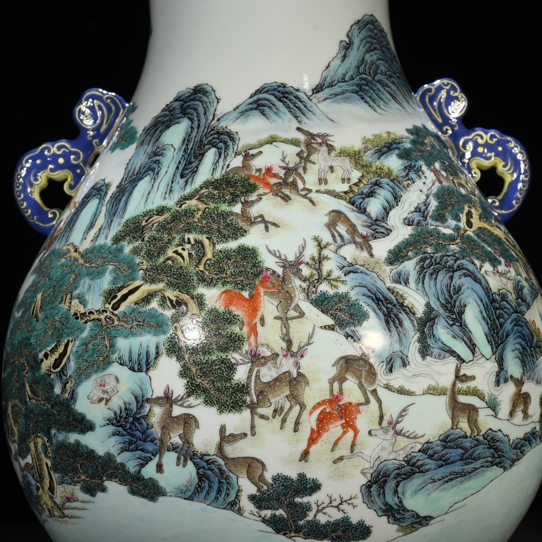 Qing Dynasty Qianlong Pastel Hundred Deer Zun