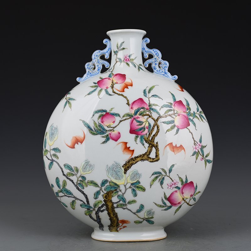 Qing Dynasty Qianlong pastel Fushou Sanduo pattern amphorae flat bottle