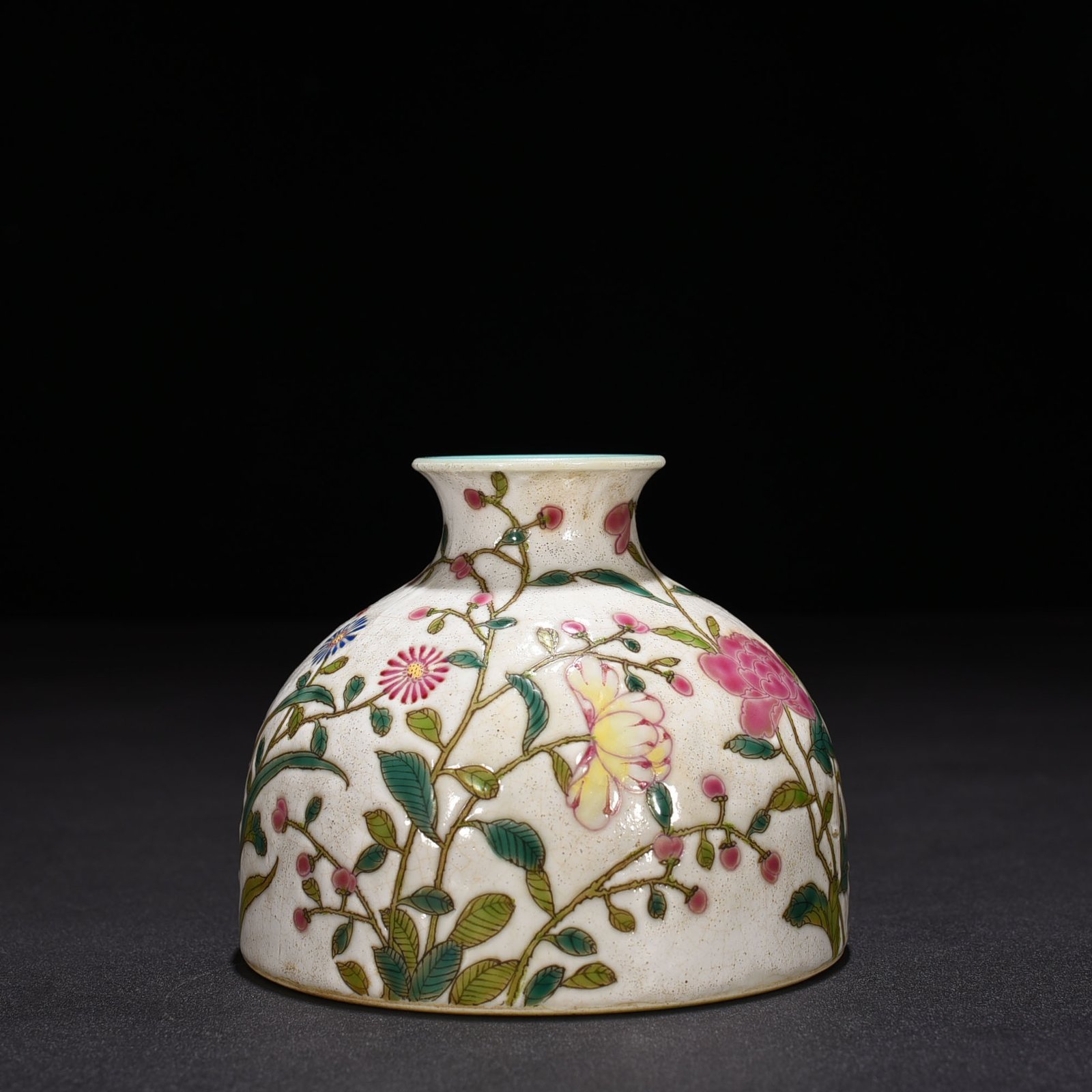 Qing Dynasty Qianlong Pastel Flower Pattern Taibai Zun