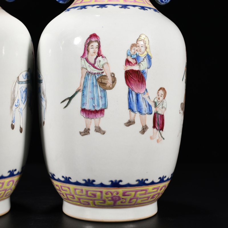 Qing Dynasty Qianlong pastel Western figure amphorae