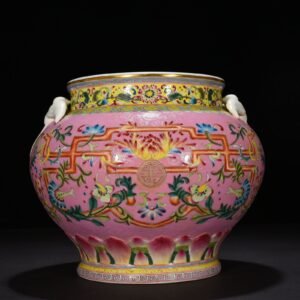Qing Dynasty Qianlong period of the pink ground-rolled famille rose flower pattern swallow jar