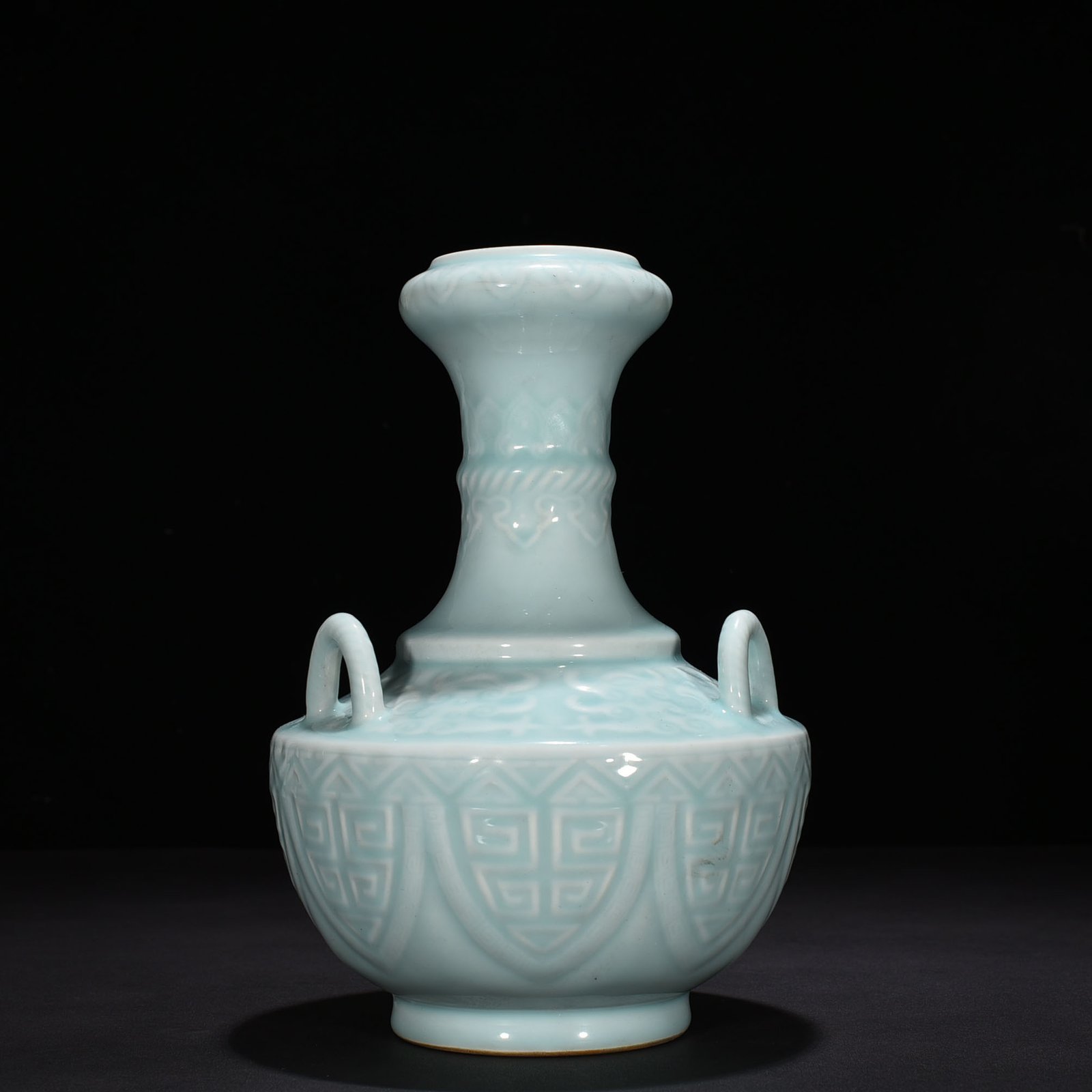 Qing Dynasty Qianlong pink celadon glaze three series vase
