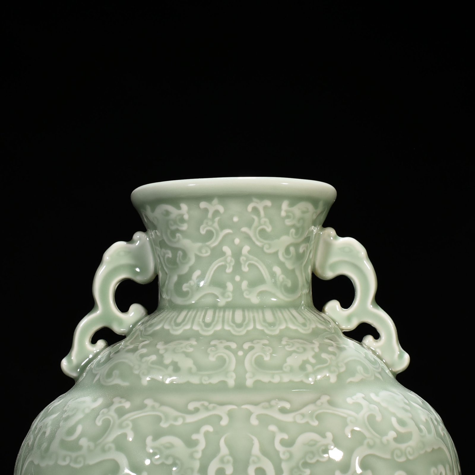 Qing Dynasty Qianlong pink celadon glaze amphorae