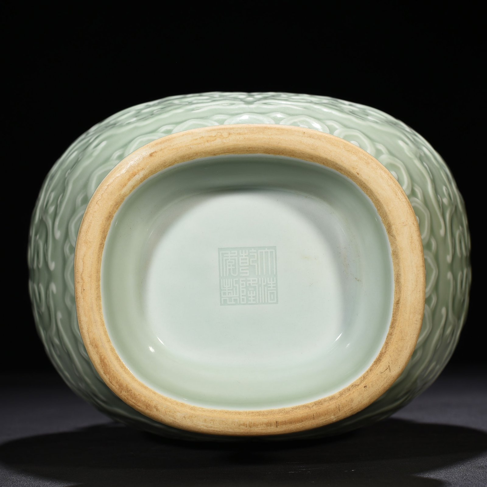 Qing Dynasty Qianlong pink celadon glaze amphorae