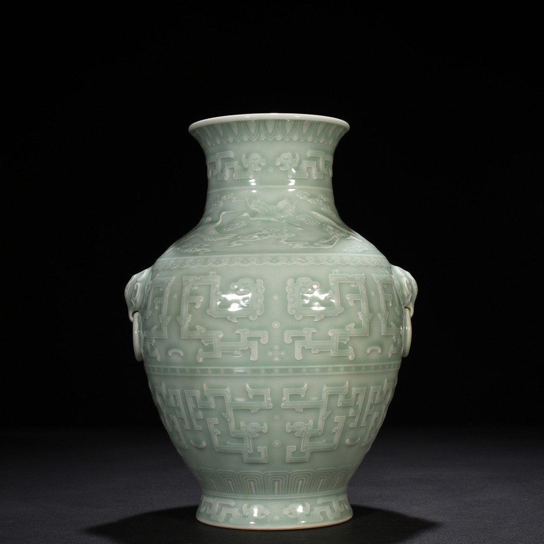 Qing Dynasty Qianlong pink celadon glaze engraved chilong pattern vase
