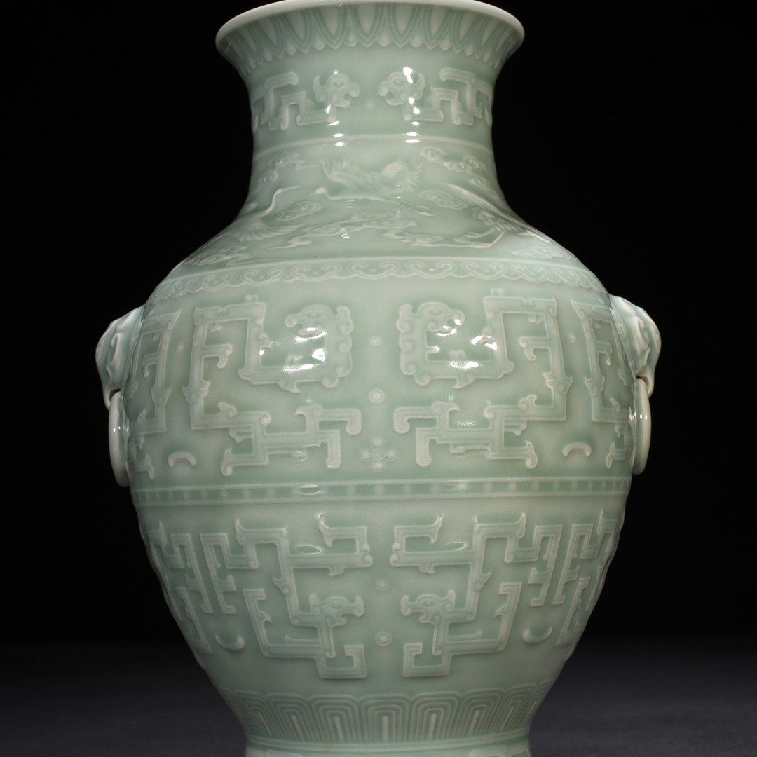 Qing Dynasty Qianlong pink celadon glaze engraved chilong pattern vase