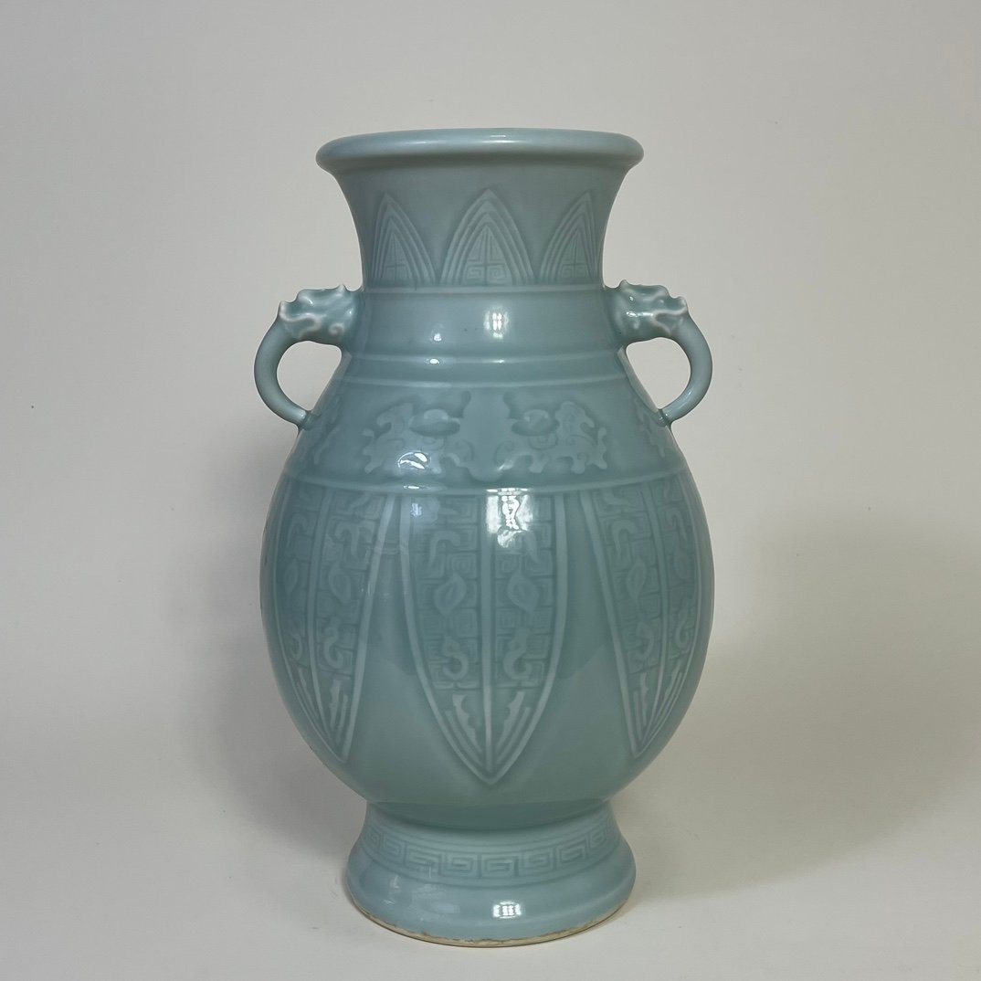 Qing Dynasty Qianlong pink celadon glaze amphora