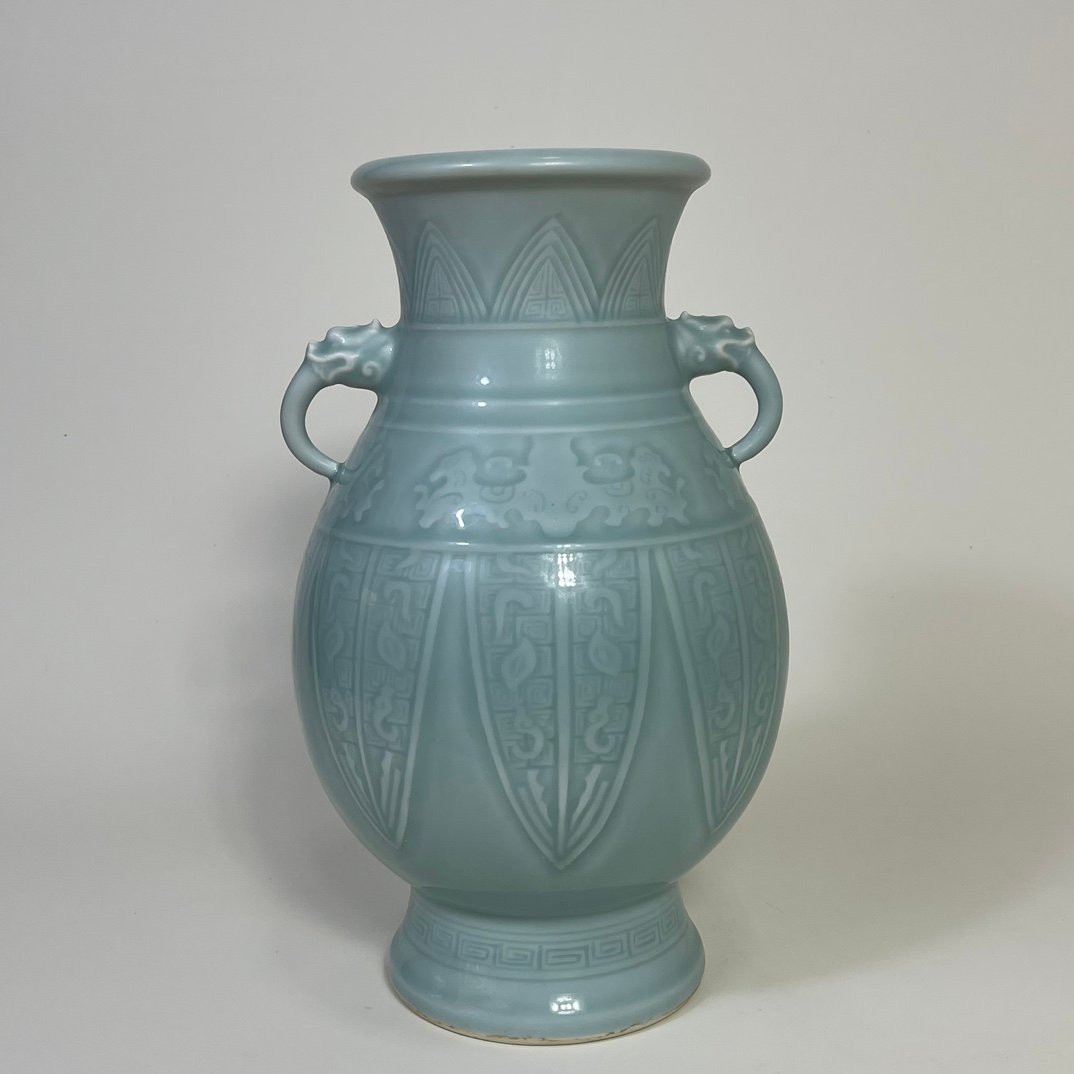 Qing Dynasty Qianlong pink celadon glaze amphora