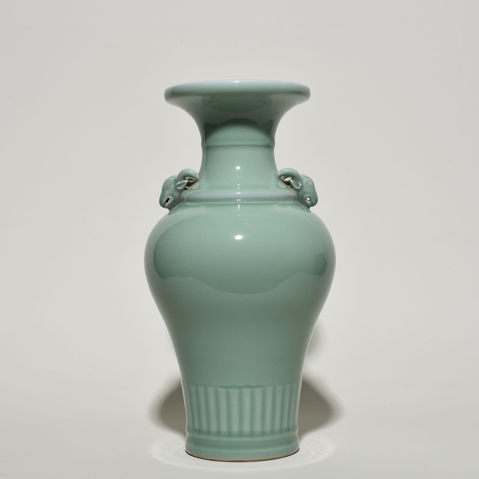 Qing Dynasty Qianlong pink celadon glaze amphora