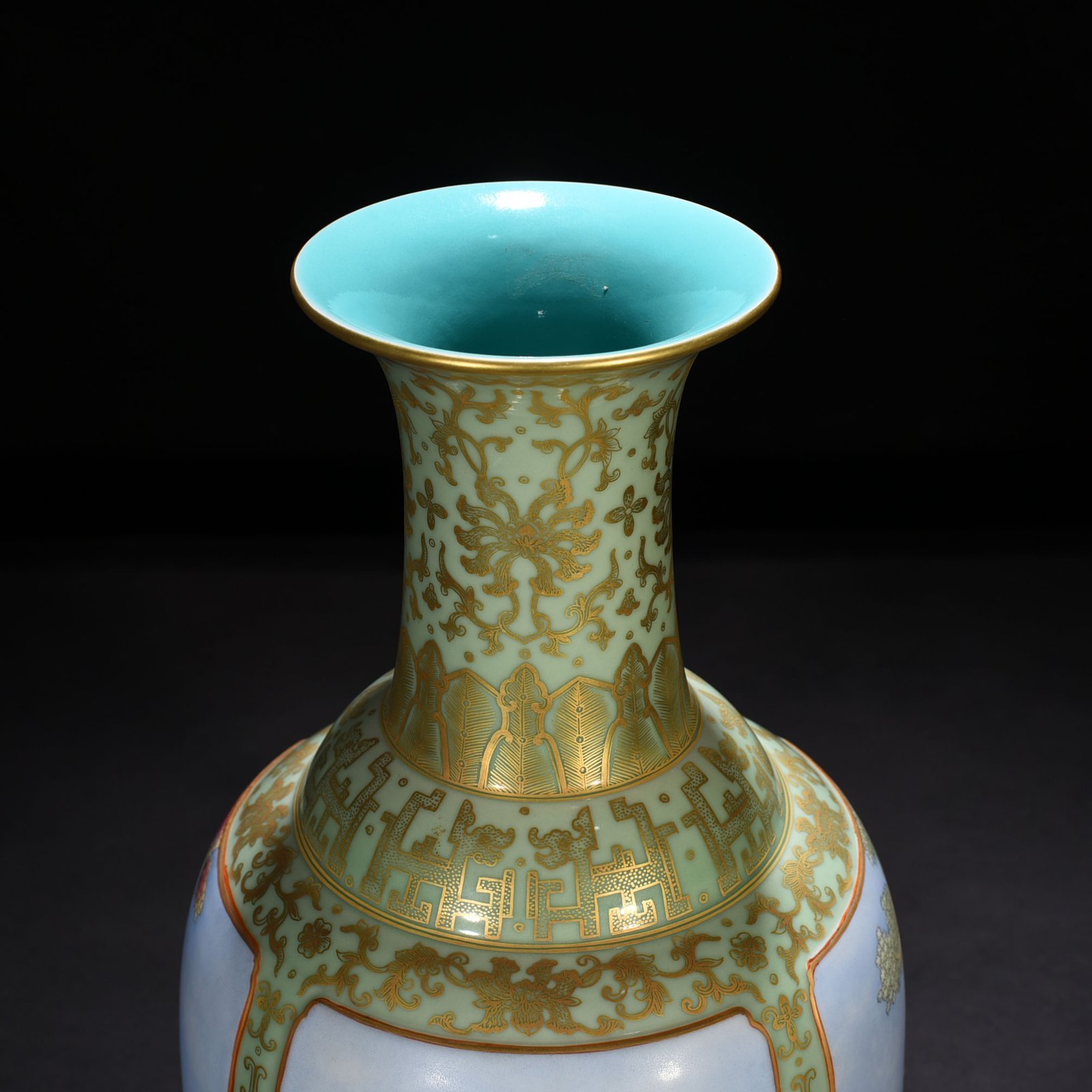 Qing Dynasty Qianlong pink celadon glaze enamel vase with gold