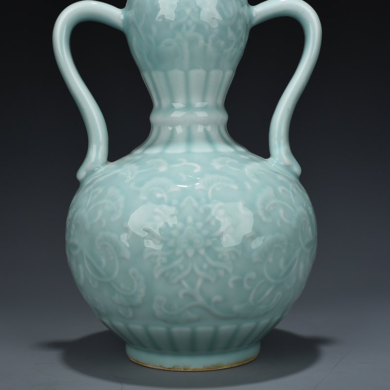 Qing Dynasty Qianlong Sky Blue Glazed Gourd Vase