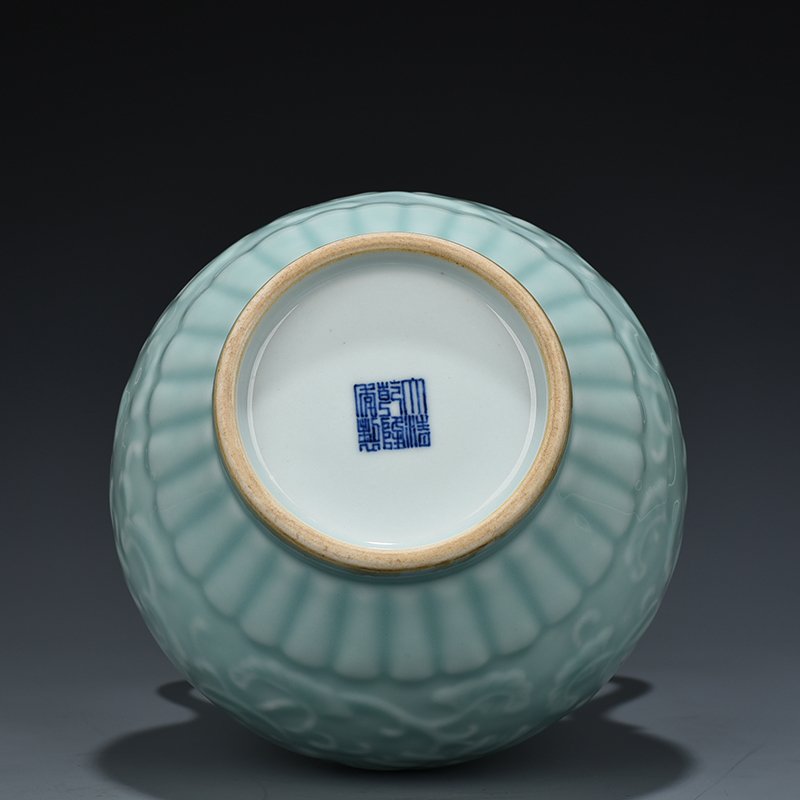 Qing Dynasty Qianlong Sky Blue Glazed Gourd Vase