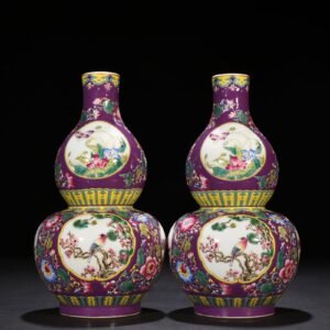 Qing Dynasty Qianlong purple ground enamel gourd vase with window and flower