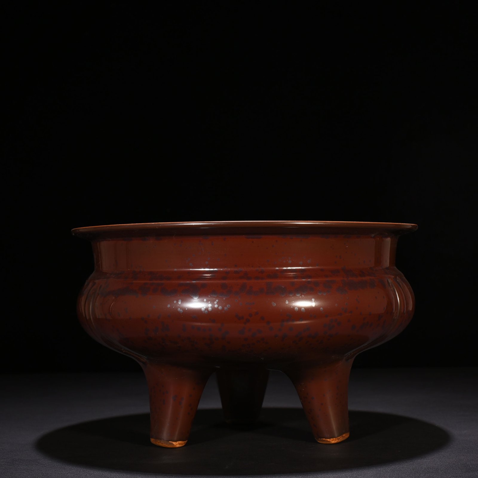 Qing Dynasty Qianlong Purple Gold Glazed Three-legged Li-type Burner