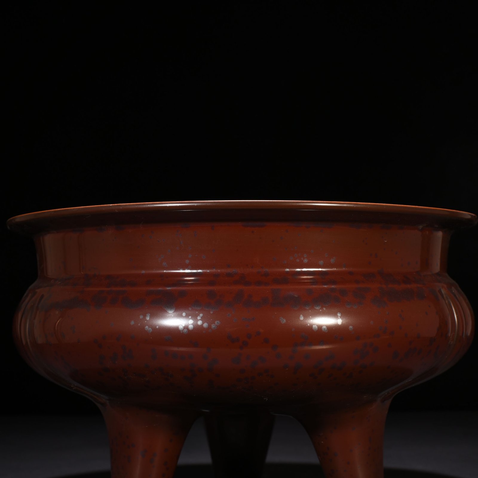 Qing Dynasty Qianlong Purple Gold Glazed Three-legged Li-type Burner