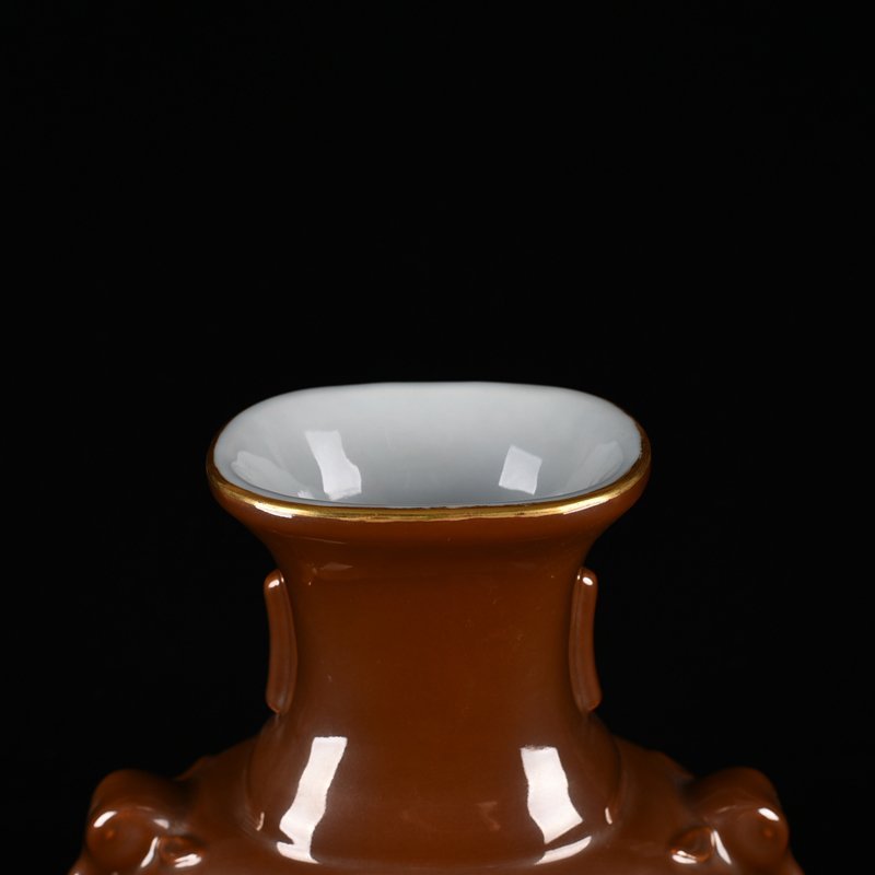 Qing Dynasty Qianlong purple gold glaze consecrated pastel flat bottle
