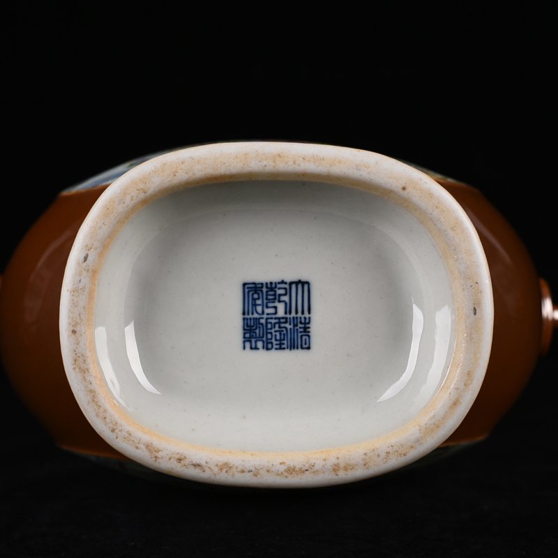 Qing Dynasty Qianlong purple gold glaze consecrated pastel flat bottle